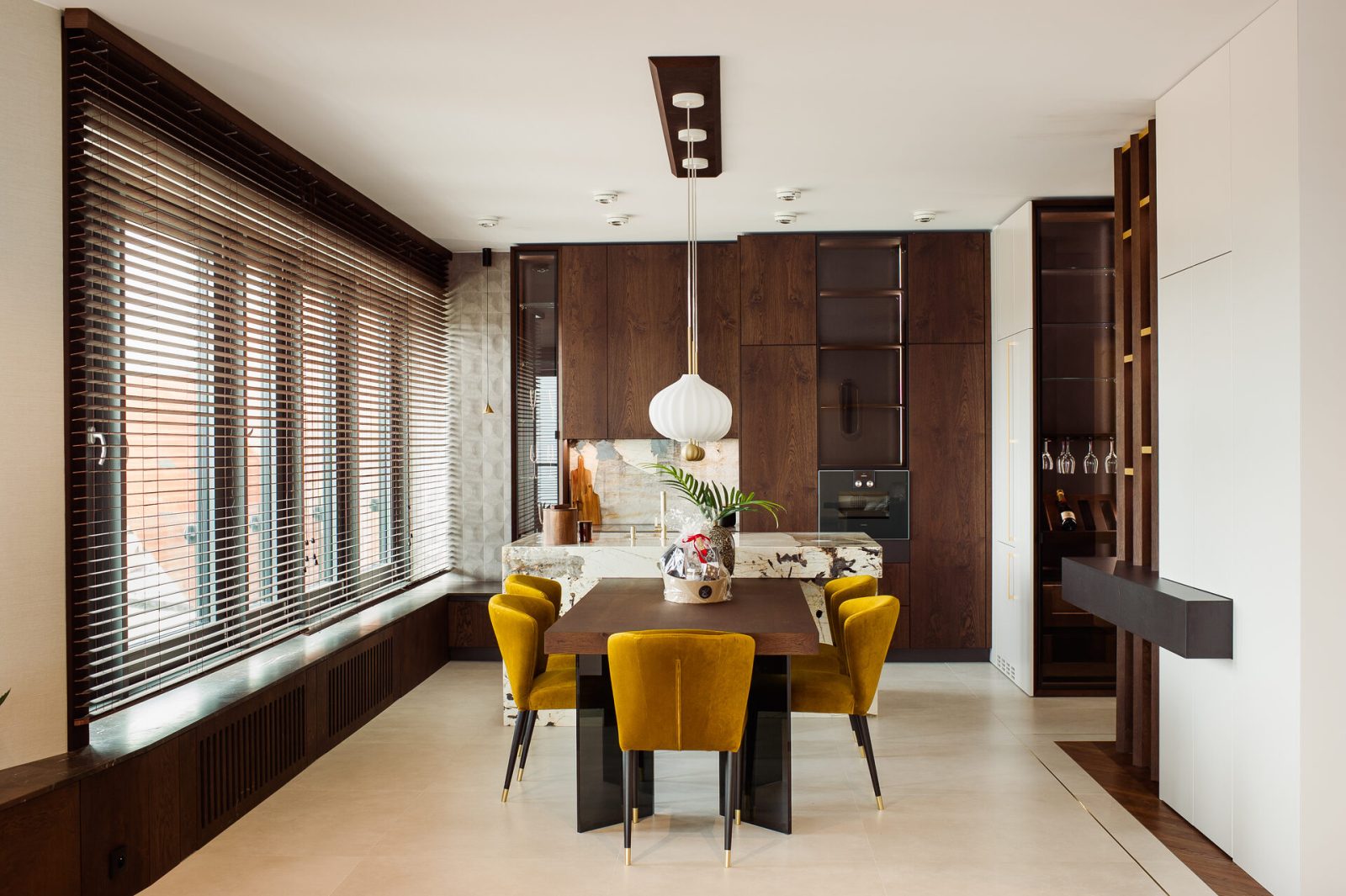 Salon apartamentu w Gdyni — architektura wnętrz NUI Design